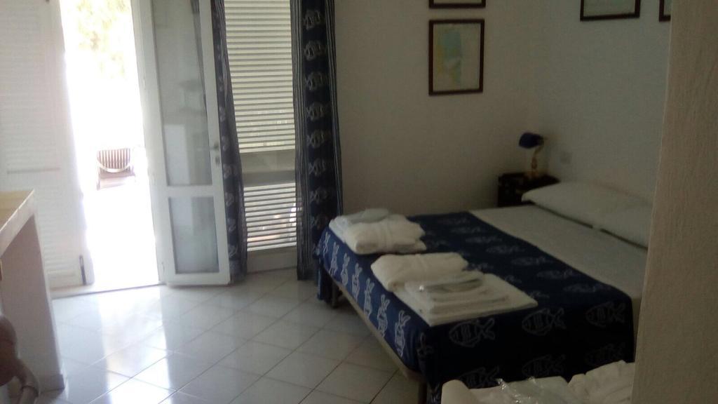 Cala Cavone Guest House Ponza Exterior photo